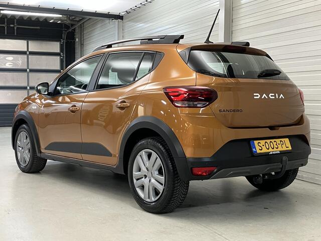 Dacia SANDERO Stepway 1.0 TCe 90 Expression / Eerste Eigenaar / Dealer Onderhouden / Elektrisch Schuif/Kanteldak / Trekhaak 1100 KG / All Seasonbanden / Stoelverwarming / Climate Control / Cruise Control /