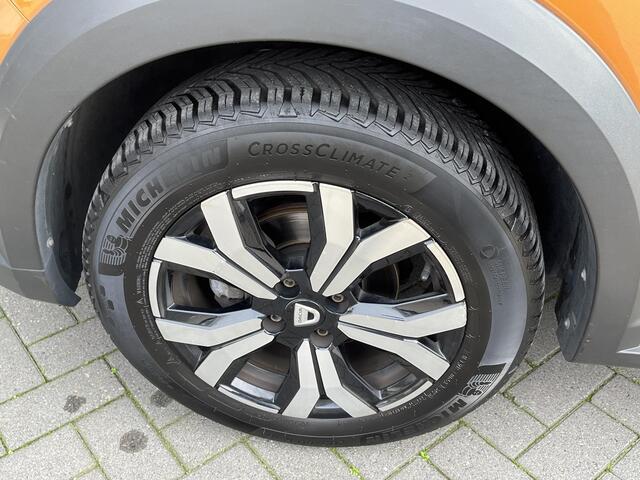 Dacia SANDERO Stepway TCe 100 Bi-Fuel Comfort | NAVI | CLIAMTE EN CRUISE CONTROL | 1E EIGENAAR | DEALER ONDERHOUDEN | APPL ECARPLAY EN ANDROID AUTO | DODEHOEK DETECTIE | SENSOREN V+A | CAMERA | ALL SEASONBANDEN |