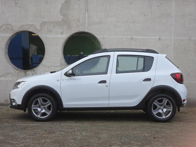 Dacia SANDERO 0.9 TCe Stepway Laureate | Automaat | 1e Eigenaar | Navigatie | Parkeersensoren achter | Bluetooth | Cruise Control