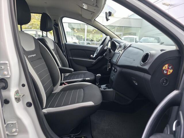 Dacia SANDERO 0.9 TCe Stepway Laureate | Automaat | 1e Eigenaar | Navigatie | Parkeersensoren achter | Bluetooth | Cruise Control