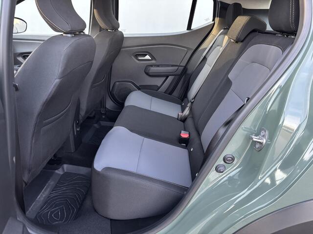 Dacia SANDERO Stepway 1.1 TCe 110 Extreme Handgeschakeld / Fabrieksgarantie tot 12-2027 / Pack Extreme / Dealer onderhouden / Keyless Entry & Start / Apple Carplay Android Auto / Stoelverwarming / Achteruitrijcamera / Cruise control /