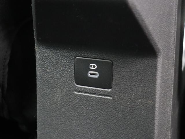 Dacia SANDERO Stepway Limited Edition TCe 110 | Achteruitrijcamera | Cruise Control en snelheidsbegrenzer | Dacia Handsfree card voor openen, sluiten en starten zonder sleutel