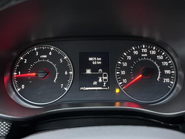 Dacia SANDERO 1.0 TCe 100 Bi-Fuel Comfort | Trekhaak | Achteruitrijcamera | Navigatie | Parkeersensoren V+A |