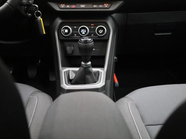 Dacia SANDERO 1.0 TCe 100 expression | Facelift-Model | Pack Winter | PDC Achter | Licht- & Regensensor | LED-Verlichting | 10" Media Display incl. Draadloze Apple Carplay & Android Auto | DAB Radio | Cruise Control & Snelheidsbegrenzer