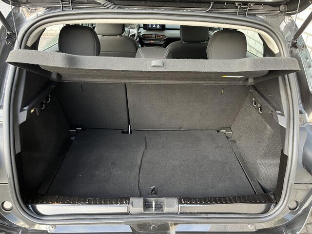 Dacia SANDERO Stepway 1.0 TCe 90 Comfort | Dealer Onderhouden | Apple CarPlay / Android Auto | Parkeersensoren | Cruise Control |