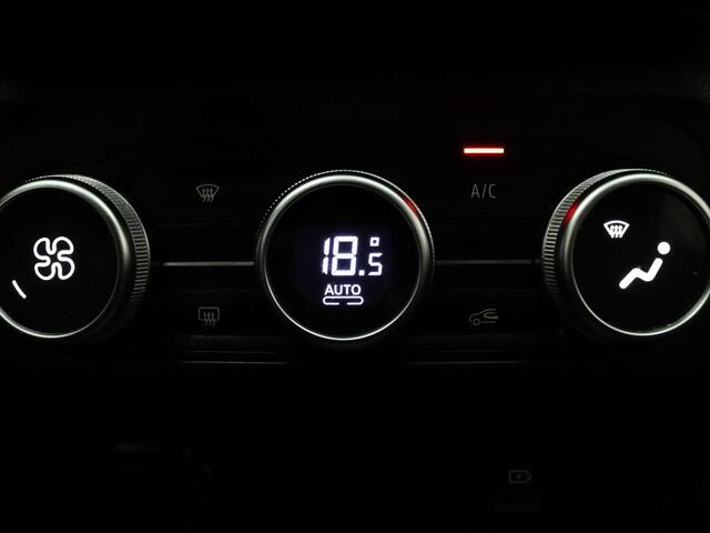 Dacia SANDERO Stepway TCe Bi-Fuel Comfort 100pk Camera | Cruise | Navi | Parkeersens. v+a | Trekhaak