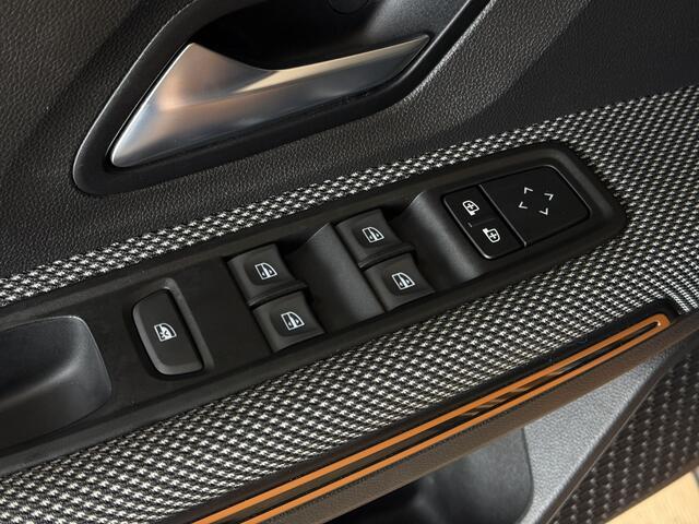 Dacia SANDERO Stepway 1.0 TCe 90 AUT Comfort | Navi | Camera | Clima | Carplay | Cruise control | PDC | LED | 100% Dealer onderhouden!