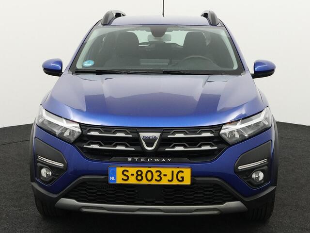 Dacia SANDERO Stepway 1.0 TCe 90 Comfort PARKEERSENSOREN + CAMERA / NAVIGATIE / DODEHOEK DETECTIE /