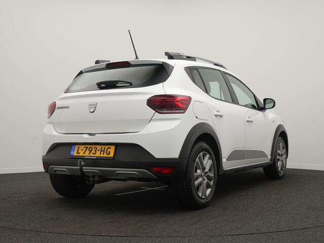 Dacia SANDERO TCe 100 Bi-Fuel Essential - RIJKLAARPRIJS - LPG G3 - Trekhaak - All Seasonbanden - Cruise Control - Dealeronderhouden