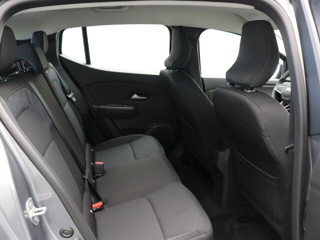 Dacia SANDERO Expression TCe 100 | Bekleding 'Expression' | Cruise Control en snelheidsbegrenzer | Dagrijverlichting