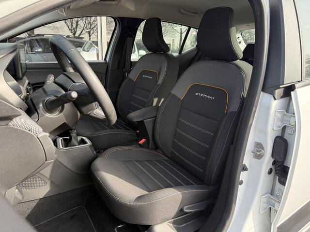 Dacia SANDERO 1.0 TCe 90 Essential | Navi | Clima | All Seasons |