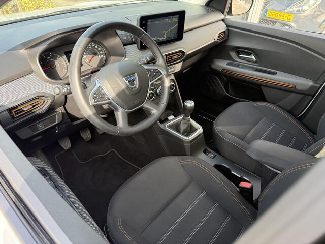 Dacia SANDERO 1.0 TCe 90 Essential | Navi | Clima | All Seasons |