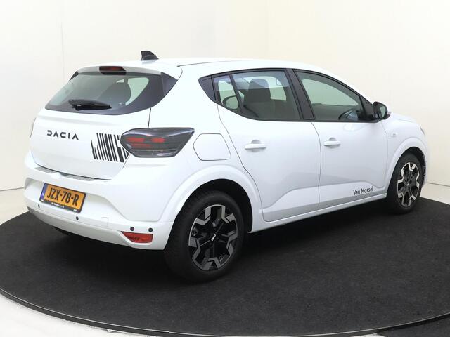 Dacia SANDERO Stepway 1.2 Eco-G 120 extreme | Automatisch inklapbare buitenspiegels | Grootlichtassistent | Around view camera | Elektrisch verwarmbare voorstoelen | Verwarmbaar stuurwiel | Media Nav Live | Draadloze oplader voor uw Smartphone |