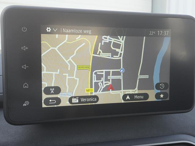 Dacia SANDERO Stepway 1.0 TCe 100 ECO-G Extreme / Dodehoekdetectie / Sensoren Voor & Achter / Achteruitrijcamera / Apple Carplay / Android Auto / Navigatie /