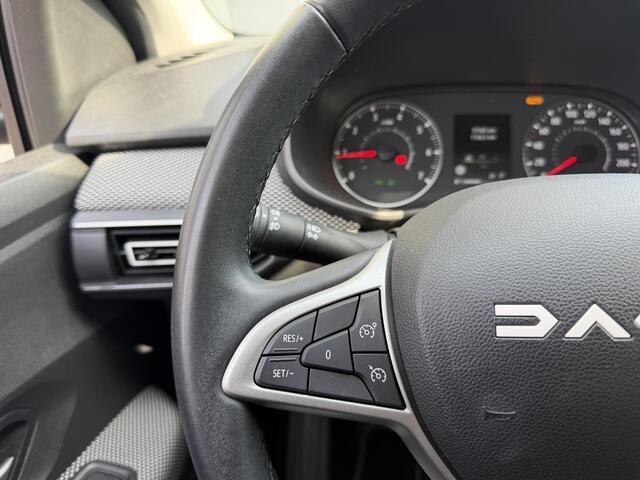 Dacia SANDERO 1.0 TCe 90 Journey / Cruise Control / Stoelverwarming / Achteruitrijcamera / Apple Carplay / NAP Logisch