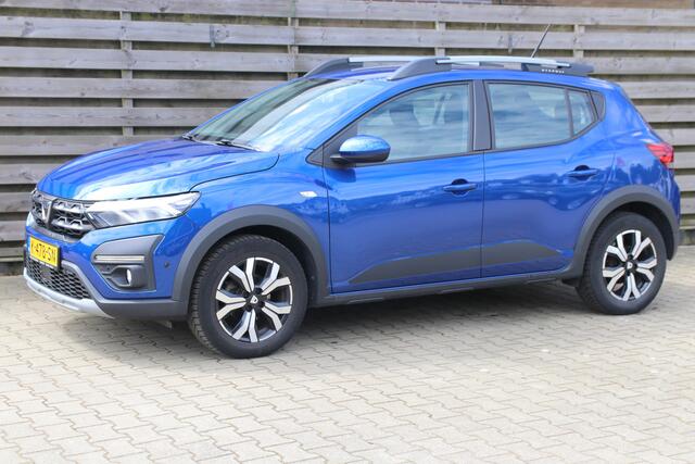 Dacia SANDERO Stepway 1.0 TCe 90 Comfort / Navi / Airco / Cruise
