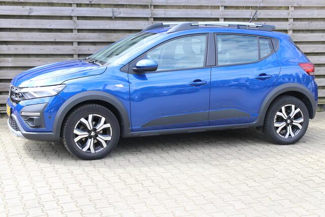 Dacia SANDERO Stepway 1.0 TCe 90 Comfort / Navi / Airco / Cruise