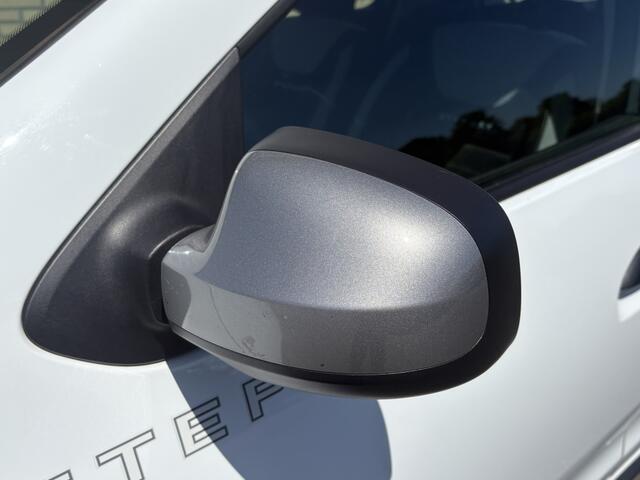 Dacia SANDERO 0.9 TCe Tech Road STOELVERW-NAVI-BT