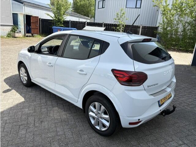 Dacia SANDERO 1.0 TCe 100 PK ECO-G Expression | Trekhaak | Parkeersensoren achter | Apple car Play | Lage km stand |