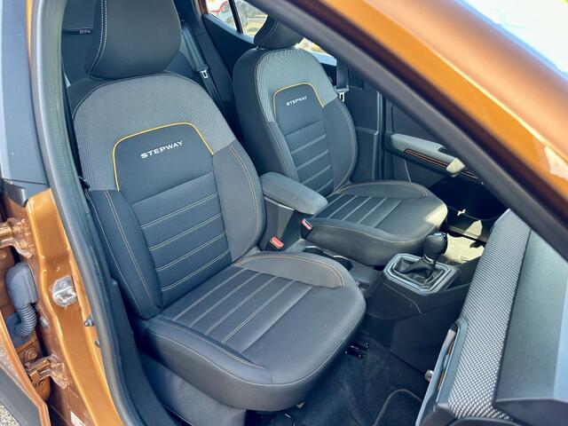 Dacia SANDERO Stepway 1.0 TCe Comfort Automaat Trekhaak Camera Keyless
