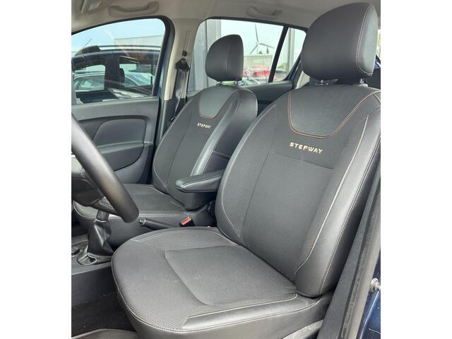 Dacia SANDERO 0.9 TCe SL Stepway 90PK | 1e Eigenaar! | Volledige Onderhoudshistorie | Nette Staat | NL AUTO | Trekhaak | Parkeersensoren | Airco | Cruise Control | 2 Sleutels |