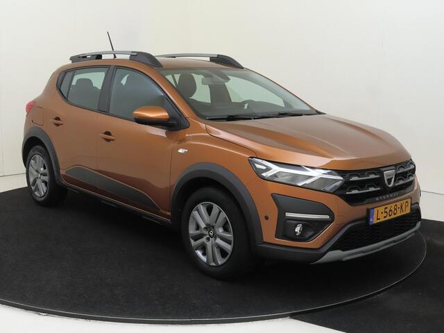Dacia SANDERO Stepway 1.0 TCe 90 Comfort | Airco | Parkeersensoren Voor + Achter | Parkeer Camera Achter | Automatische Verlichting | Cruise Control