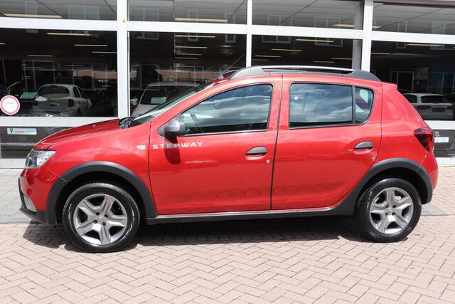 Dacia SANDERO 0.9 TCe SL Stepway Automaat. Navigatie, Trekhaak.