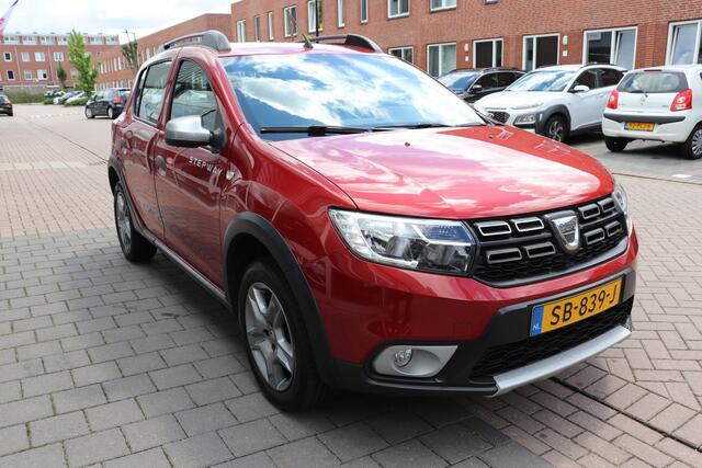 Dacia SANDERO 0.9 TCe SL Stepway Automaat. Navigatie, Trekhaak.
