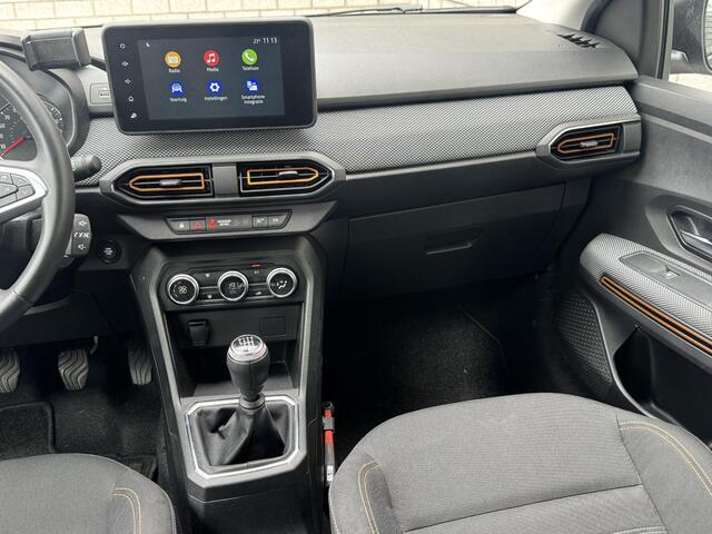 Dacia SANDERO Stepway 1.0 TCe 90 Comfort | Achteruitrijcamera | Apple CarPlay / Android Auto | Parkeersensoren V+A | Climate Conrol |