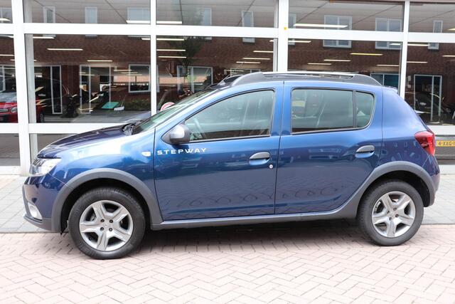 Dacia SANDERO 0.9 TCe SL Stepway Automaat. Navigatie, trekhaak.