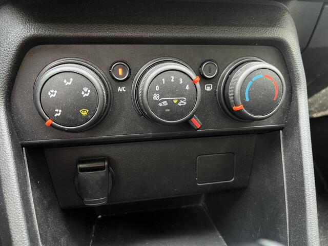 Dacia SANDERO 1.0 TCe 90 Expression / Automaat / Apple Carplay - Android Auto / Parkeerhulp. Achter /