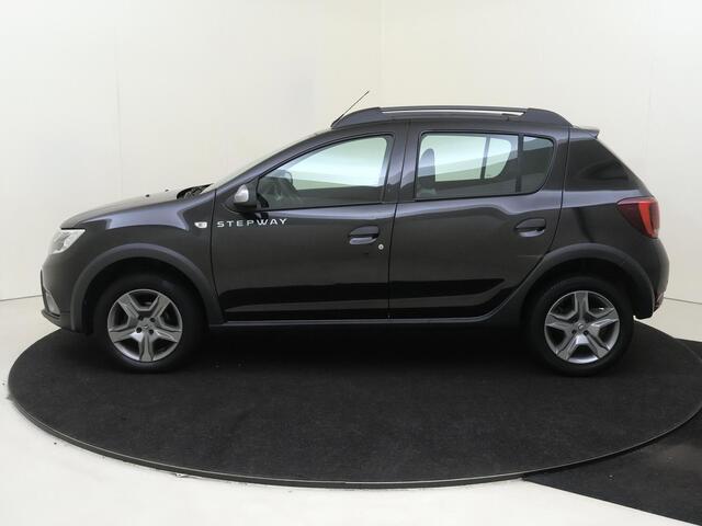 Dacia SANDERO 0.9 TCe 90 PK SL Stepway | Parkeer pakket | airco | cruise control | navigatiesysteem full map |