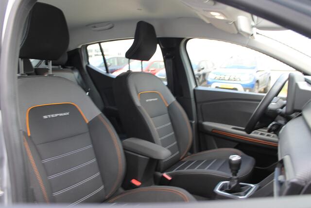Dacia SANDERO Stepway 1.0 TCe 100 PK Bi-Fuel Comfort | Trekhaak | Dode hoek sensoren | Camera achter | NAVI | Apple car play |