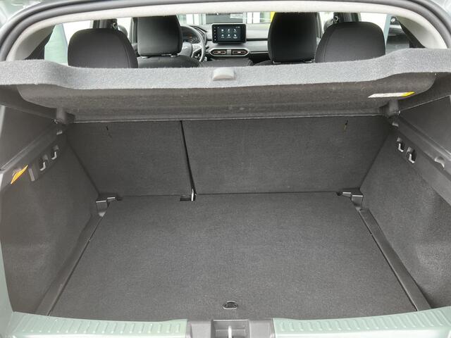 Dacia SANDERO Stepway 1.0 TCe 90 Extreme | Automaat | Schuifdak | Stoelverwarming | Achteruitrijcamera |