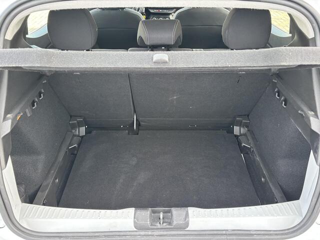 Dacia SANDERO Stepway 1.0 TCe 100 Bi-Fuel Comfort | Climate control | Cruise control | Trekhaak | Parkeersensoren |