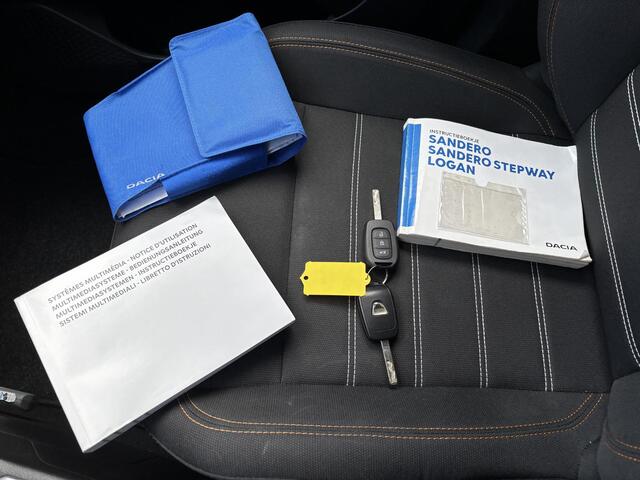 Dacia SANDERO Stepway 1.0 TCe 100 Bi-Fuel Comfort | Climate control | Cruise control | Trekhaak | Parkeersensoren |