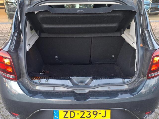 Dacia SANDERO 0.9 TCe Laureate | Navi | Trekhaak 1.080kg | Airco | Cruise Control | NAP |
