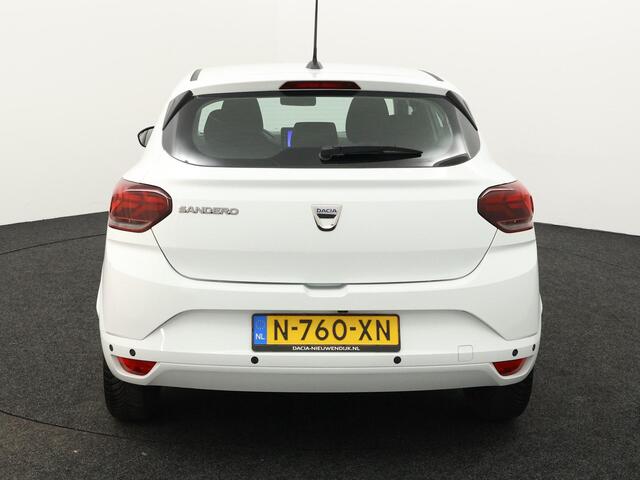 Dacia SANDERO 1.0 TCe 100 Bi-Fuel Comfort | 1E EIGENAAR | APPLE & ANDROID CARPLAY | PARKEERSENSOREN VOOR & ACHTER | DEALERONDERHOUDEN |