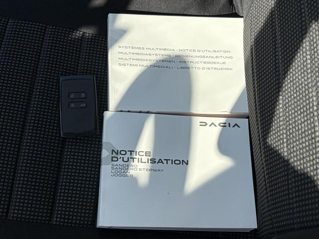 Dacia SANDERO Stepway 1.0 TCe 90 Expression / Cruise Control / Apple Carplay/Android Auto / Achteruitrijcamera / Dodehoek detectie / Navigatie