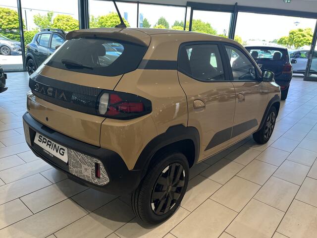 Dacia Spring Extreme 65 26.8 kWh Launch Edition | Navigatie | Airco | Cruise | Camera | 30 kW DC laden | Sensoren v+a | ACTIEPIJS + SNEL RIJDEN ! |