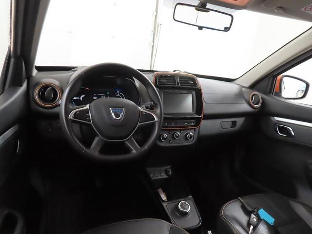 Dacia Spring Comfort Plus 27 kWh 30 Kw DC snelladen | Navigatie systeem | Camera achter |