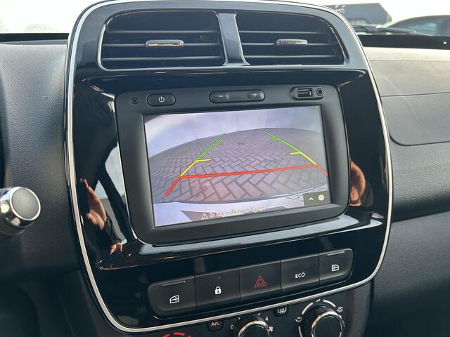 Dacia Spring Expression 27 kWh Automaat / Navigatie / SoH Accu 94% / Achteruitrijcamera / Android Auto/Apple Carplay