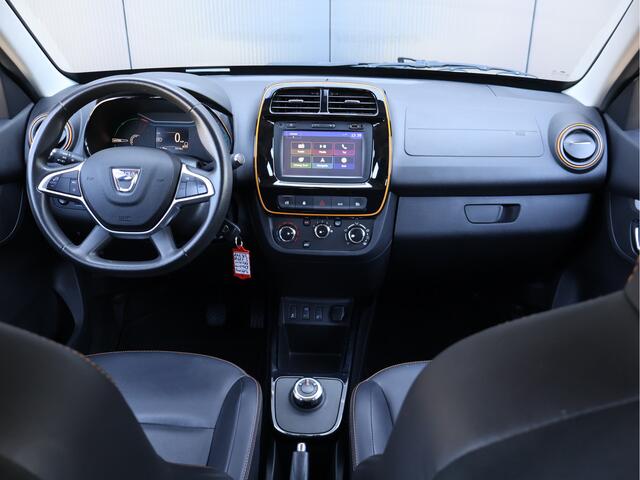 Dacia Spring Comfort Plus (Orange Pack) 27 kWh | Airco | Navi | Leder |
