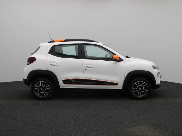 Dacia Spring Comfort Plus 27 kWh 45PK | Navigatie | Achteruitrijcamera | Parkeersensoren | Apple CarPlay & Android Auto