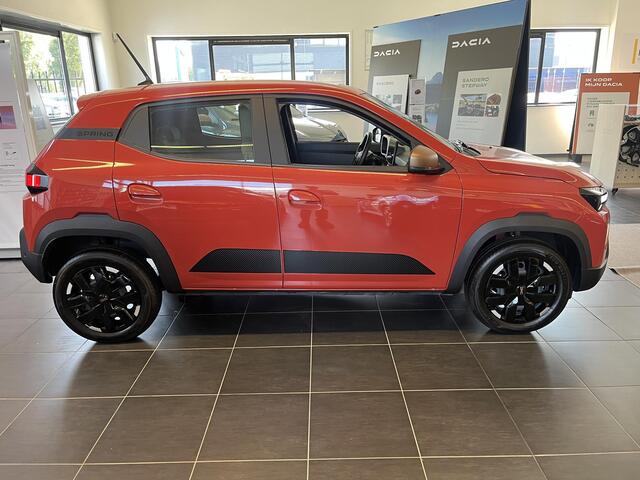 Dacia Spring Extreme 65 26.8 kWh APPLE CARPLAY ANDROID AUTO / NAVIGATIE / AIRCO / PARKEERSENSOREN + CAMERA.