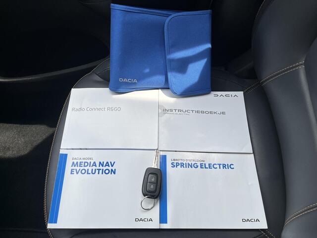 Dacia Spring Comfort Plus (Orange Pack) 27 kWh / Apple Carplay/Android Auto / Achteruitrijcamera / Airco /