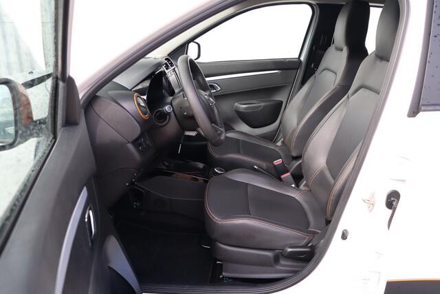 Dacia Spring Comfort Plus 27 kWh | Camera | Airco | Navigatie | Carplay