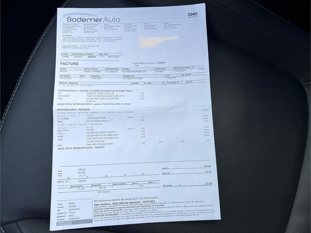 Dacia Spring Expression 27 kWh Automaat / Dealer onderhouden / Facelift model / Navigatie / Apple CarPlay / Camera / Airco /