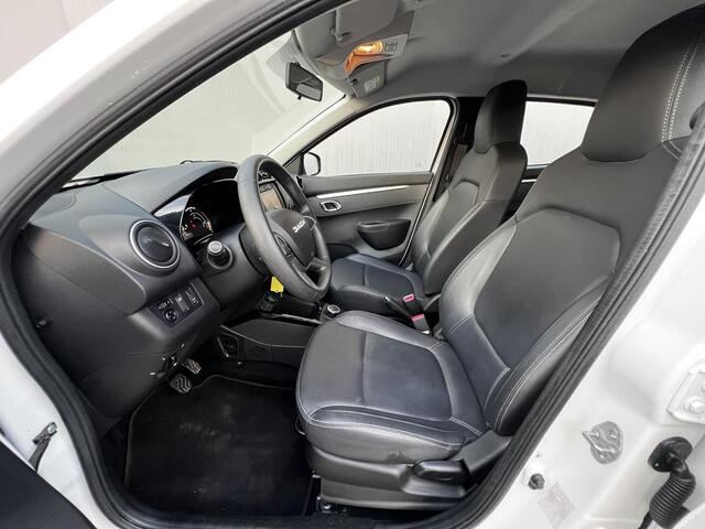 Dacia Spring Expression 27 kWh Automaat / Fabrieksgarantie tot 03-2026 / CCS snelladen / Dealer onderhouden / Navigatie / Leder / Apple Carplay Android /