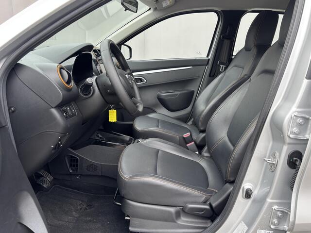 Dacia Spring Expression 27 kWh Automaat / SOH Accu 93% / Lederen Bekleding / Camera / Parkeersensoren Achter / Airco /